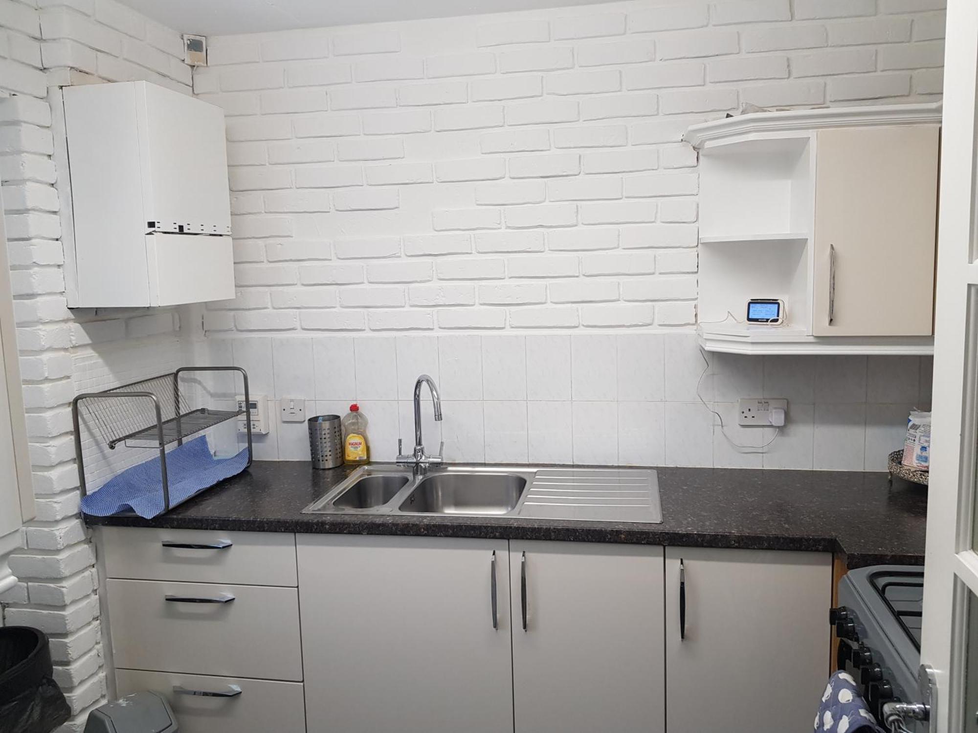 Beautiful 2-Bed House In Bolton With Free Parking Villa Eksteriør bilde