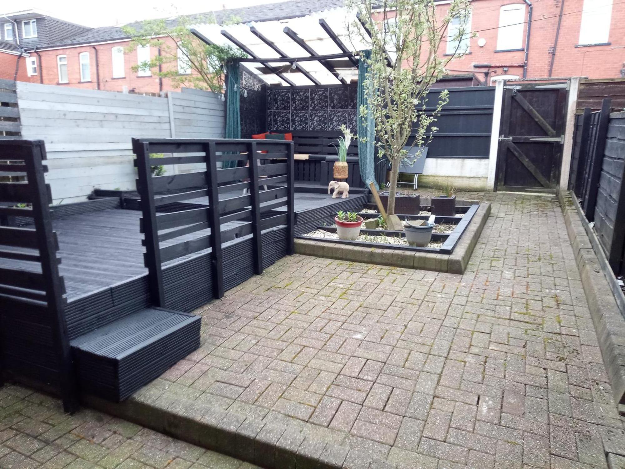 Beautiful 2-Bed House In Bolton With Free Parking Villa Eksteriør bilde