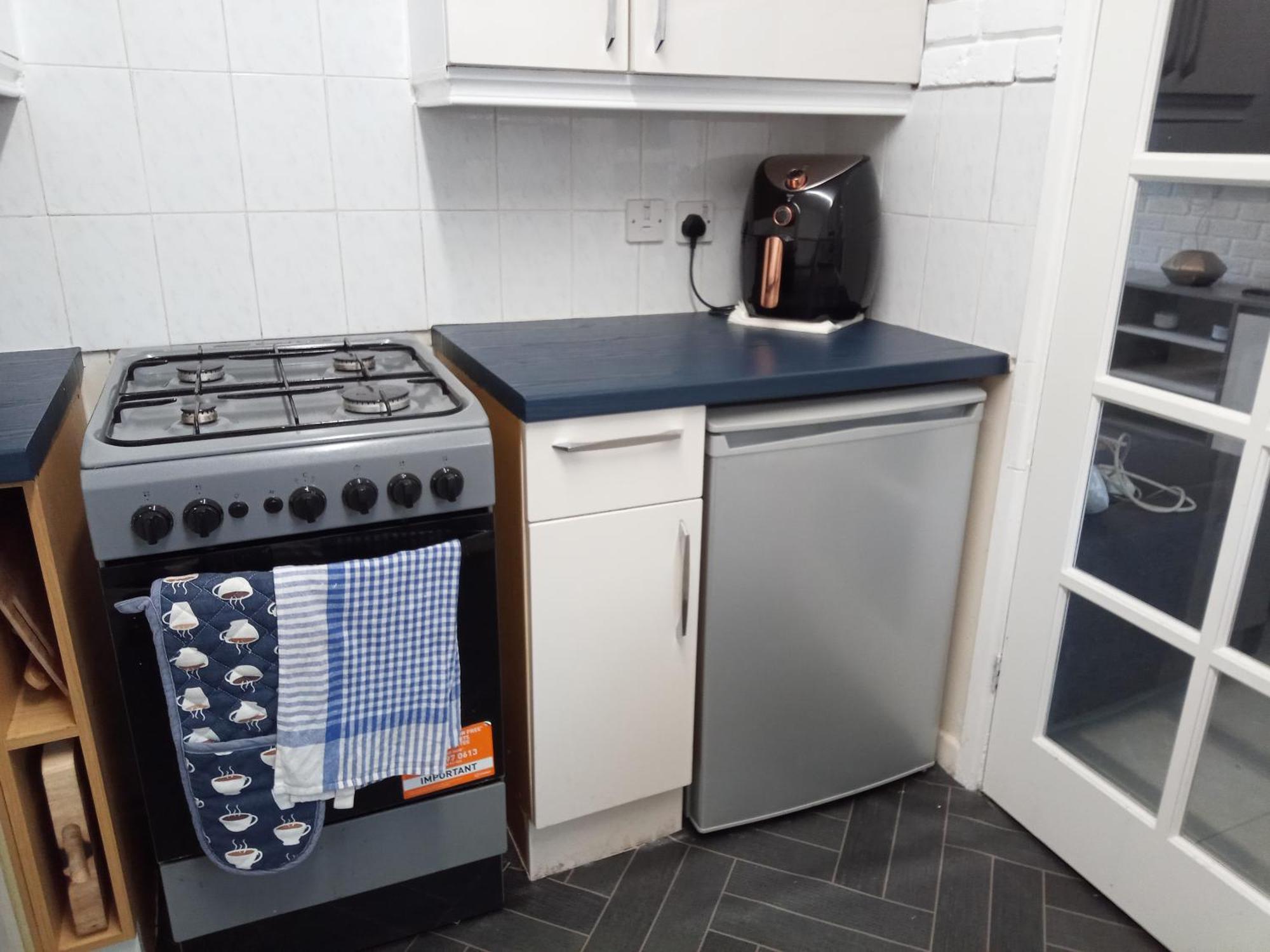 Beautiful 2-Bed House In Bolton With Free Parking Villa Eksteriør bilde
